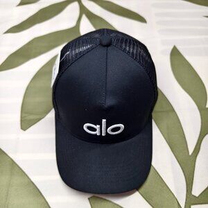 ALO Yoga Lightweight Baseball Cap | Moisture-Wicking & Adjustable Fit (NWT)